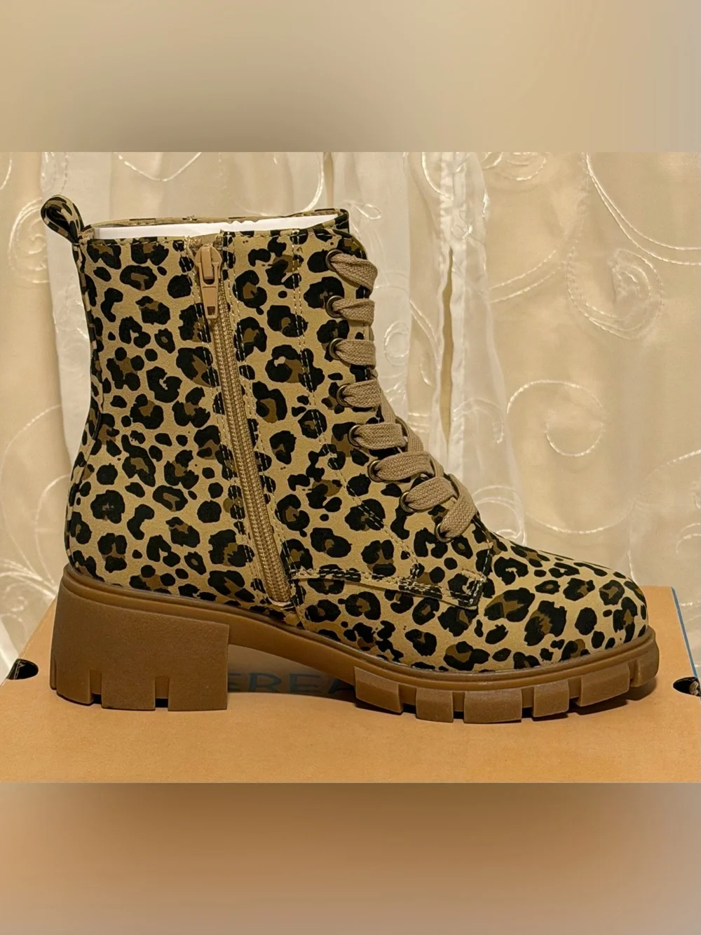 NEW! Thereabouts TH Blakely Leopard Boots - Girls Size 4M
